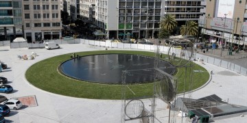 Σχεδόν έτοιμη η Πλατεία Ομονοίας, και με νερό το σιντριβάνι της (φωτο)