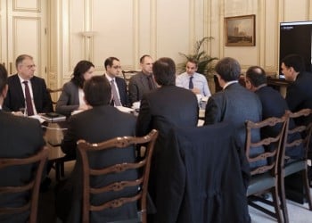 Covid-19: Ψυχραιμία συνιστούν οι Έλληνες ειδικοί μετά τη σύσκεψη στο υπουργείο Υγείας