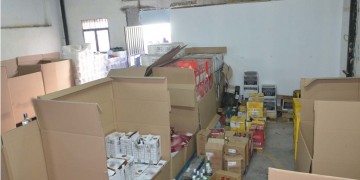 Σπείρα εισήγαγε από Βουλγαρία λαθραία αλκοολούχα ποτά και αιθυλική αλκοόλη