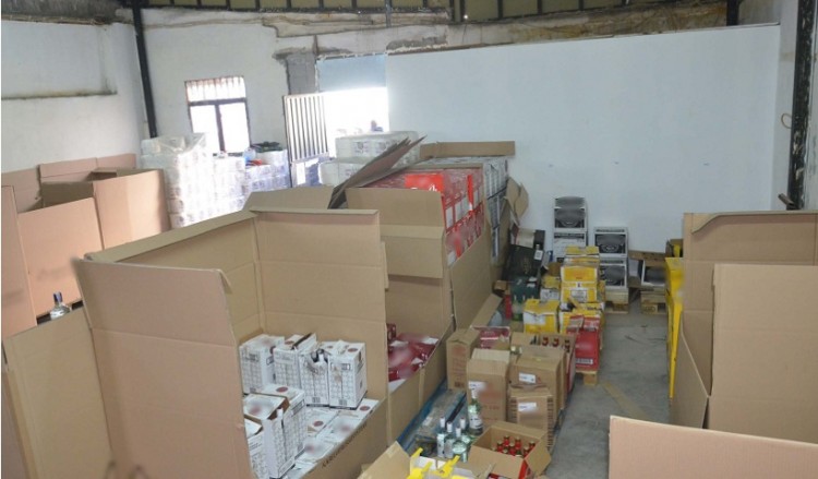 Σπείρα εισήγαγε από Βουλγαρία λαθραία αλκοολούχα ποτά και αιθυλική αλκοόλη