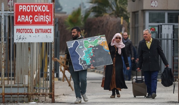 Η Τουρκία απειλεί με το Μεταναστευτικό την Ευρώπη – Η Ελλάδα παίρνει αυστηρά μέτρα (βίντεο)