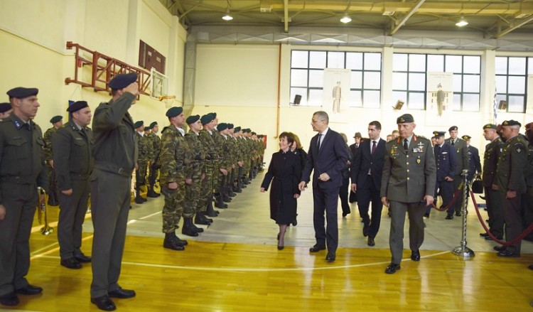 Με τις τιμές που αρμόζουν σε ήρωες κηδεύτηκε ο ταγματάρχης Γεώργιος Κατσάνης
