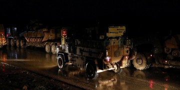 Η Τουρκία προειδοποιεί τη Ρωσία ότι θα απαντήσει στις επιθέσεις κατά στρατιωτών στη Συρία