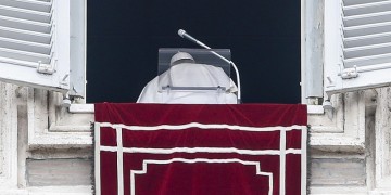 Μέσω διαδικτύου η ευλογία του Πάπα, λόγω του κορονοϊού