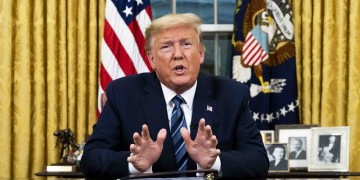 Στοπ του Τραμπ στις πτήσεις από την Ευρώπη στις ΗΠΑ λόγω του κορονοϊού