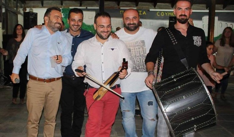 Λευτέρης & Μπάμπης Ραφαηλίδης: Τα αδέλφια που υπηρετούν με ήθος και σεβασμό την ποντιακή μουσική παράδοση