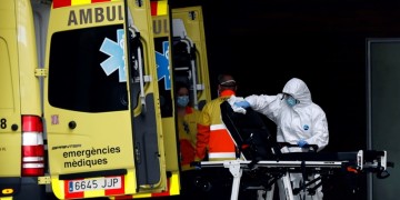 Η ισπανική κυβέρνηση θα παρατείνει το lockdown ως τις 21 Ιουνίου 2