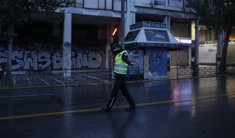 Απαγόρευση κυκλοφορίας: 556 πρόστιμα μέσα σε 9 ώρες