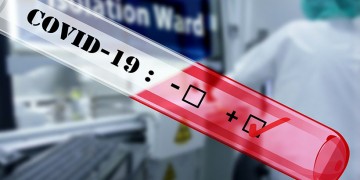 Κορονοϊός: Το κρούσμα στο Πανόραμα, η καραντίνα που έσπασε, και το πάρτι στον κήπο