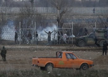 Reuters: Στα σύνορα του Έβρου Πακιστανοί, Αφγανοί, Αλγερινοί, Μαροκινοί