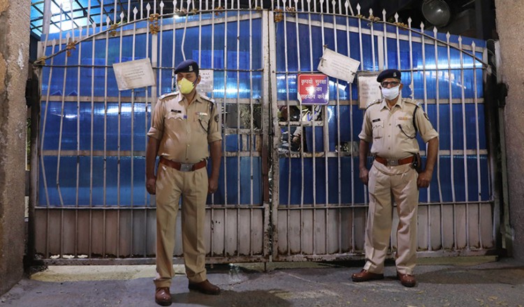 Ινδία: Εκτελέστηκαν τέσσερις άνδρες που είχαν καταδικαστεί για τον ομαδικό βιασμό φοιτήτριας