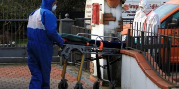 Πάνω από 422.000 νεκροί παγκοσμίως από τον νέο κορονοϊό