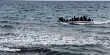 Μεταναστευτικό: Δικογραφίες για παρακώλυση συγκοινωνιών και παράνομη κατάληψη δρόμων σε Λέσβο και Σάμο