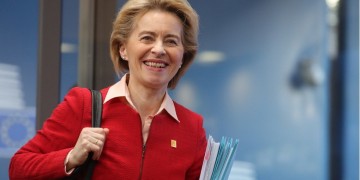 Αρνητικό για κορονοϊό το τελευταίο τεστ της Ούρσουλα φον ντερ Λάιεν