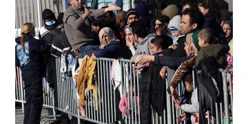Άτυπος καταυλισμός στη Μυτιλήνη για τους δεκάδες που έφτασαν το σαββατοκύριακο