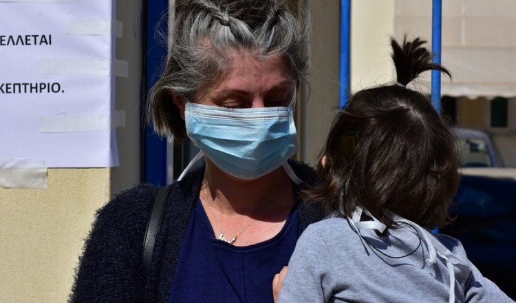 Άρση μέτρων: Παραμένουν οι άδειες ειδικού σκοπού για τους γονείς