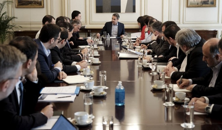 Κορονοϊός: Νέα μέτρα ανακοινώνει η κυβέρνηση