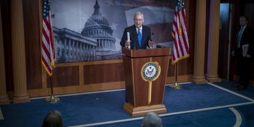 Κορονοϊός: Ιστορική συμφωνία 2 τρισ. δολαρίων στις ΗΠΑ για ανάκαμψη της οικονομίας