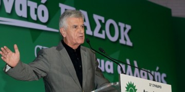 Πέθανε ο Φίλιππος Πετσάλνικος