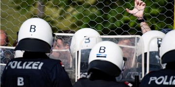 Προσφυγικό-Μεταναστευτικό: Πρόθυμη η Αυστρία να στηρίξει την Ελλάδα με προσωπικό και χρήματα