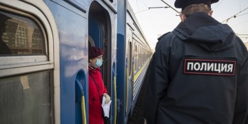 Η Ρωσία κλείνει τα σύνορα καθώς αυξάνονται τα κρούσματα κορονοϊού