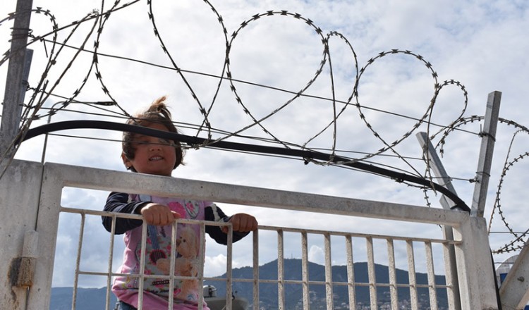 ΕΕ: Προσπαθούμε για την επανεγκατάσταση προσφύγων και ανηλίκων από την Ελλάδα