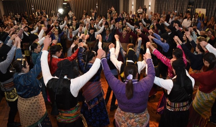 Πέρασε στην ιστορία το 13ο Συναπάντημα της Ομοσπονδίας Ποντιακών Σωματείων της Αυστραλίας (βίντεο)