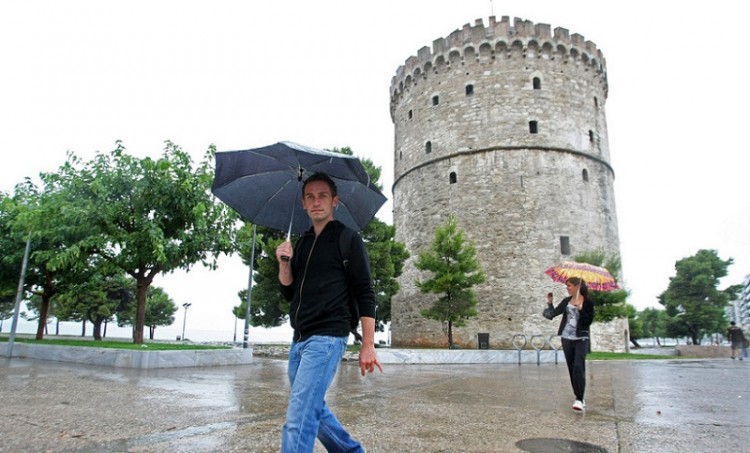 Θεσσαλονίκη: Άρχισαν οι εντατικοί έλεγχοι για το εάν εφαρμόζεται η απαγόρευση κυκλοφορίας