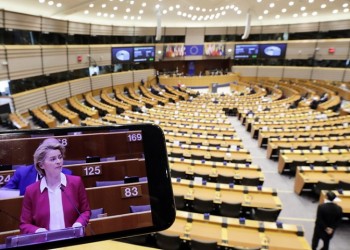 Ούρσουλα φον ντερ Λάιεν: Δραματική έκκληση για ενότητα στην ΕΕ, εν μέσω πανδημίας