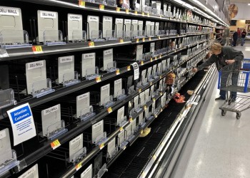 Συναγερμός στις ΗΠΑ για τον κορονοϊό – Στα όριά του το σύστημα τροφοδοσίας