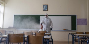 Κορονοϊός: Δύο σενάρια για τη νέα σχολική χρονιά