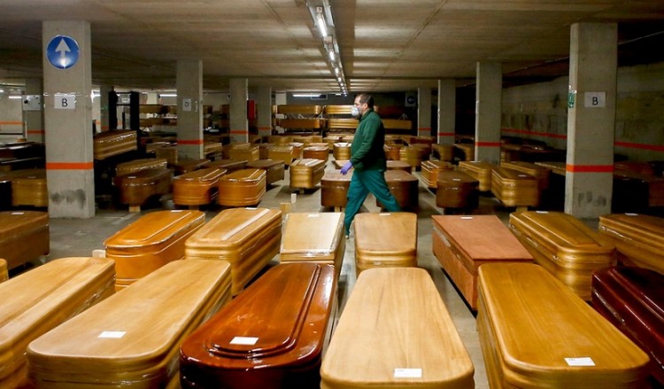 Κορονοϊός στην Ισπανία: 809 νέοι θάνατοι σε 24 ώρες