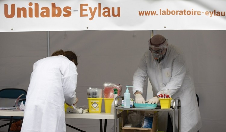 Covid-19: Πάνω από 10.000 οι νεκροί στη Γαλλία