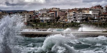 Βελτιωμένος καιρός σήμερα, αλλά παραμένουν οι ισχυροί άνεμοι