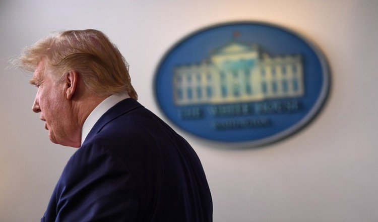 Κορονοϊός: Οι ΗΠΑ ξεπέρασαν την Ιταλία σε νεκρούς – Άρση των μέτρων συζητά ο Τραμπ