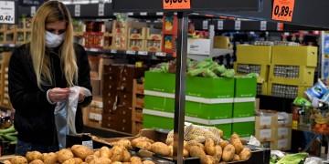 Επεκτείνεται από το Σάββατο το ωράριο των σουπερμάρκετ