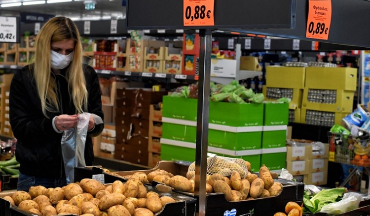 Επεκτείνεται από το Σάββατο το ωράριο των σουπερμάρκετ