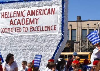 Ελληνόπουλα από το Σικάγο τίμησαν την 25η Μαρτίου από τα… σπίτια τους! (βίντεο)
