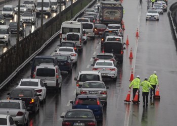 Τουρκία: Ουρές σε καταστήματα και κυκλοφοριακό χάος πριν από το αιφνίδιο lockdown (βίντεο)