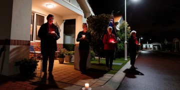 Χιλιάδες Αυστραλοί και Νεοζηλανδοί τίμησαν από τα σπίτια τους όσους πολέμησαν στη Μάχη της Καλλίπολης