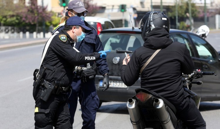 Σε lockdown Θεσσαλονίκη και Σέρρες – Κλείνουν μόνο τα Λύκεια, τα SMS για τις μετακινήσεις