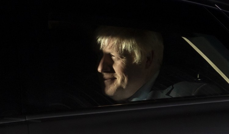 Στο νοσοκομείο ο Μπόρις Τζόνσον που έχει μολυνθεί από τον SARS-CoV-2