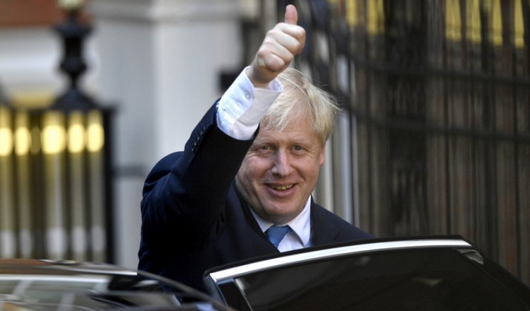 Ο Μπόρις Τζόνσον βγήκε από το νοσοκομείο