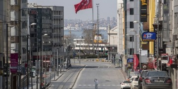 Covid-19: Σχεδόν 1.200 οι νεκροί στην Τουρκία