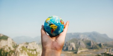 Ημέρα της Γης: Ένα ...hashtag για τη Γη