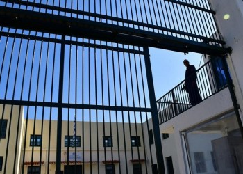 Ξεσηκώθηκαν στις φυλακές Ελαιώνα μετά το θάνατο κρατούμενης