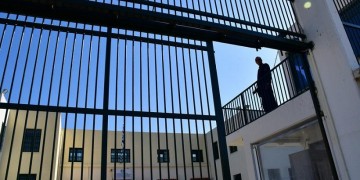 Ξεσηκώθηκαν στις φυλακές Ελαιώνα μετά το θάνατο κρατούμενης