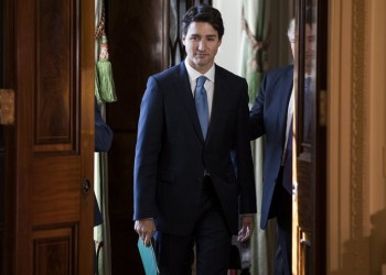 Τριντό: Μία νεκρή, πέντε αγνοούμενοι από τη συντριβή του ελικοπτέρου