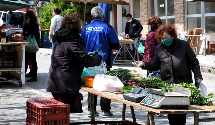 Παπαθανάσης: «Σπάνε» στα δύο οι λαϊκές αγορές στην Αττική