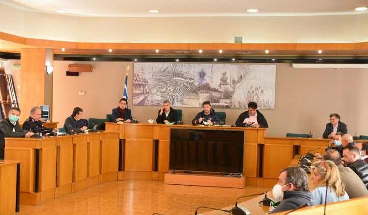 Στους 90 οι νεκροί, 77 οι διασωληνωμένοι και 56 τα νέα κρούσματα στην Ελλάδα